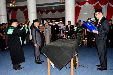 Lantik Yusri Sebagai Sekdakab, Bupati Azis Zainal Minta Untuk Memahami Tupoksi